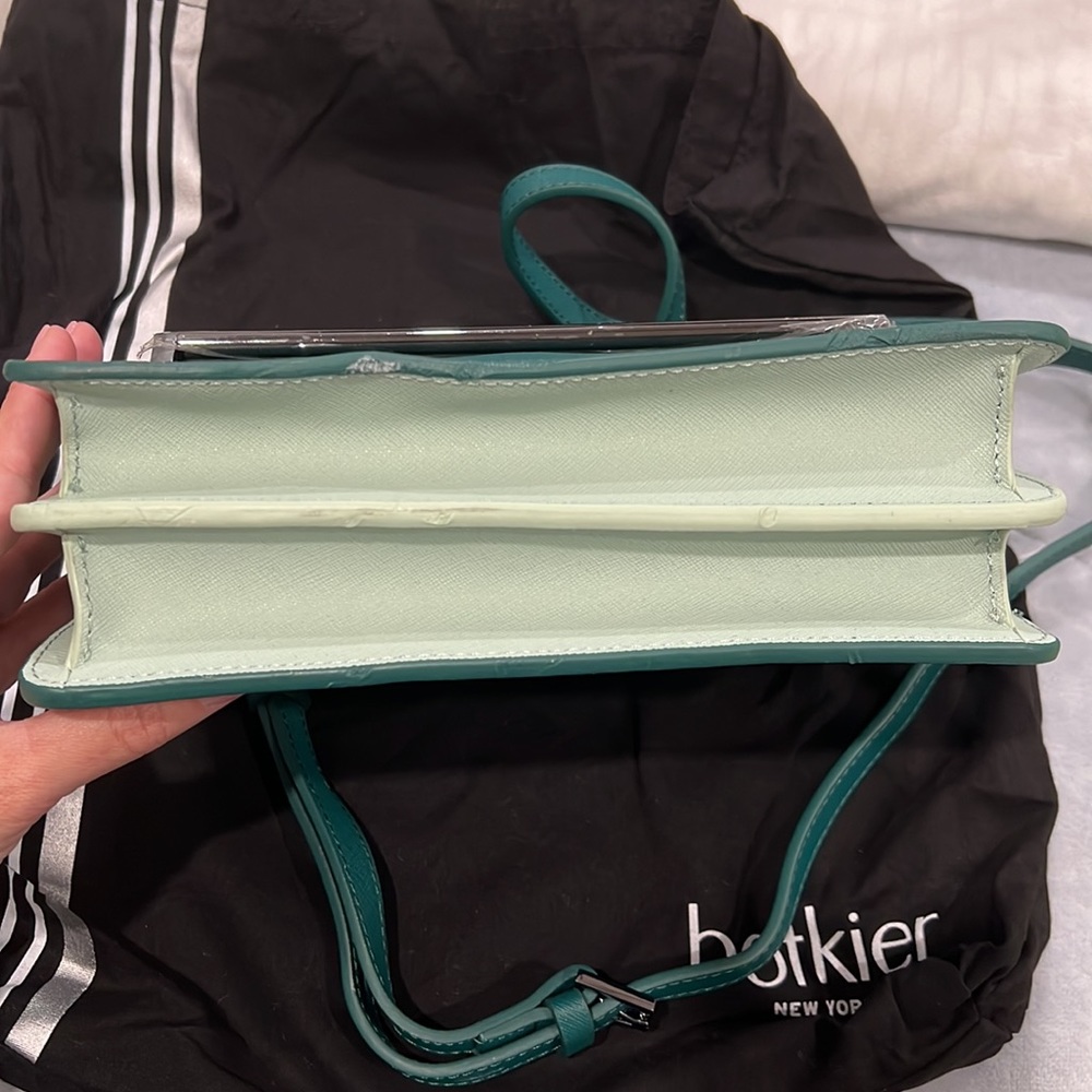 Botkier Lennox Box purse in Emerald Isle nwt - Picture 4 of 7